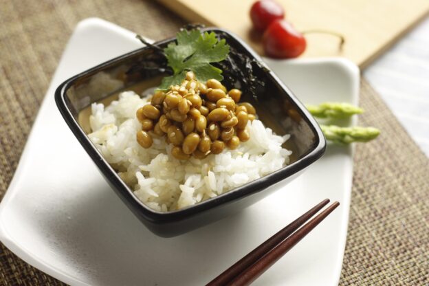 血液ドロドロ アマニ油＋納豆が最適